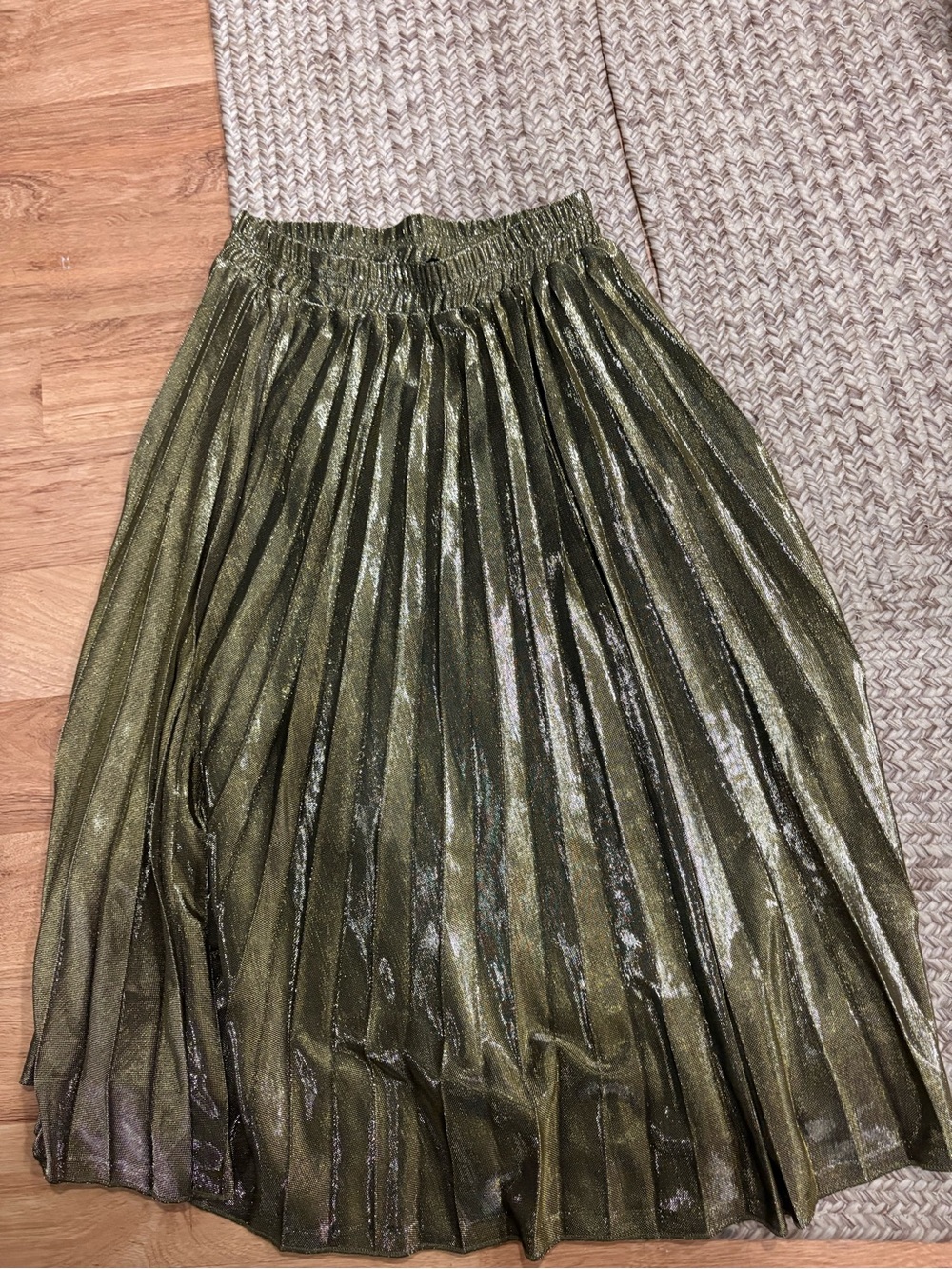 Pleated Metallic gold Women's midi Skirt